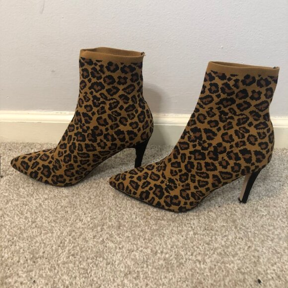 Leopard Print Knit Ankle Boots | Faux Suede 4" Heel | Size 8 | Chic & Comfy - Picture 1 of 7
